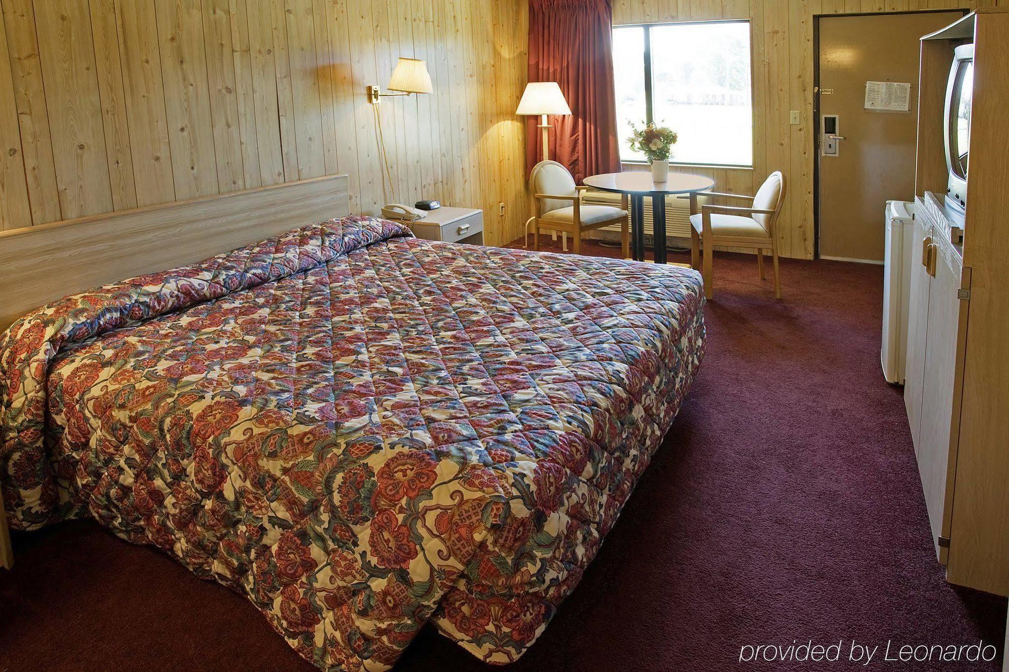 Americas Best Value Inn - Chesapeake Room photo